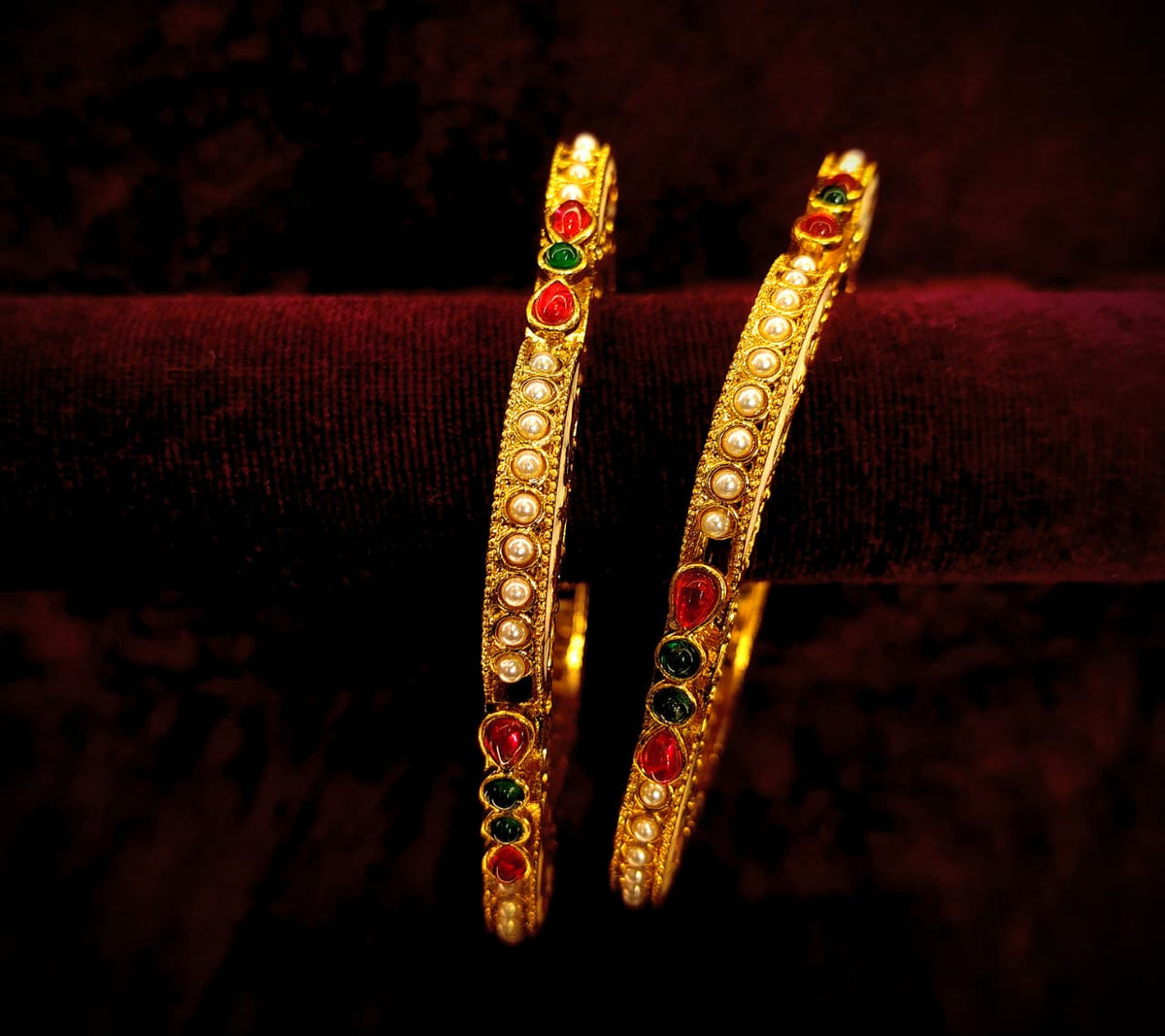 Traditional Rajwadi Kundan Meenakari Bangles Set