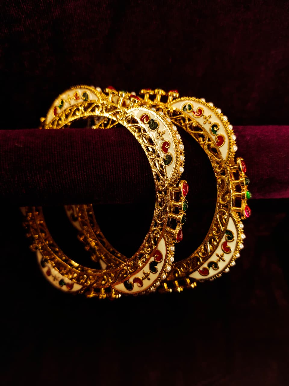 Traditional Rajwadi Kundan Meenakari Bangles Set