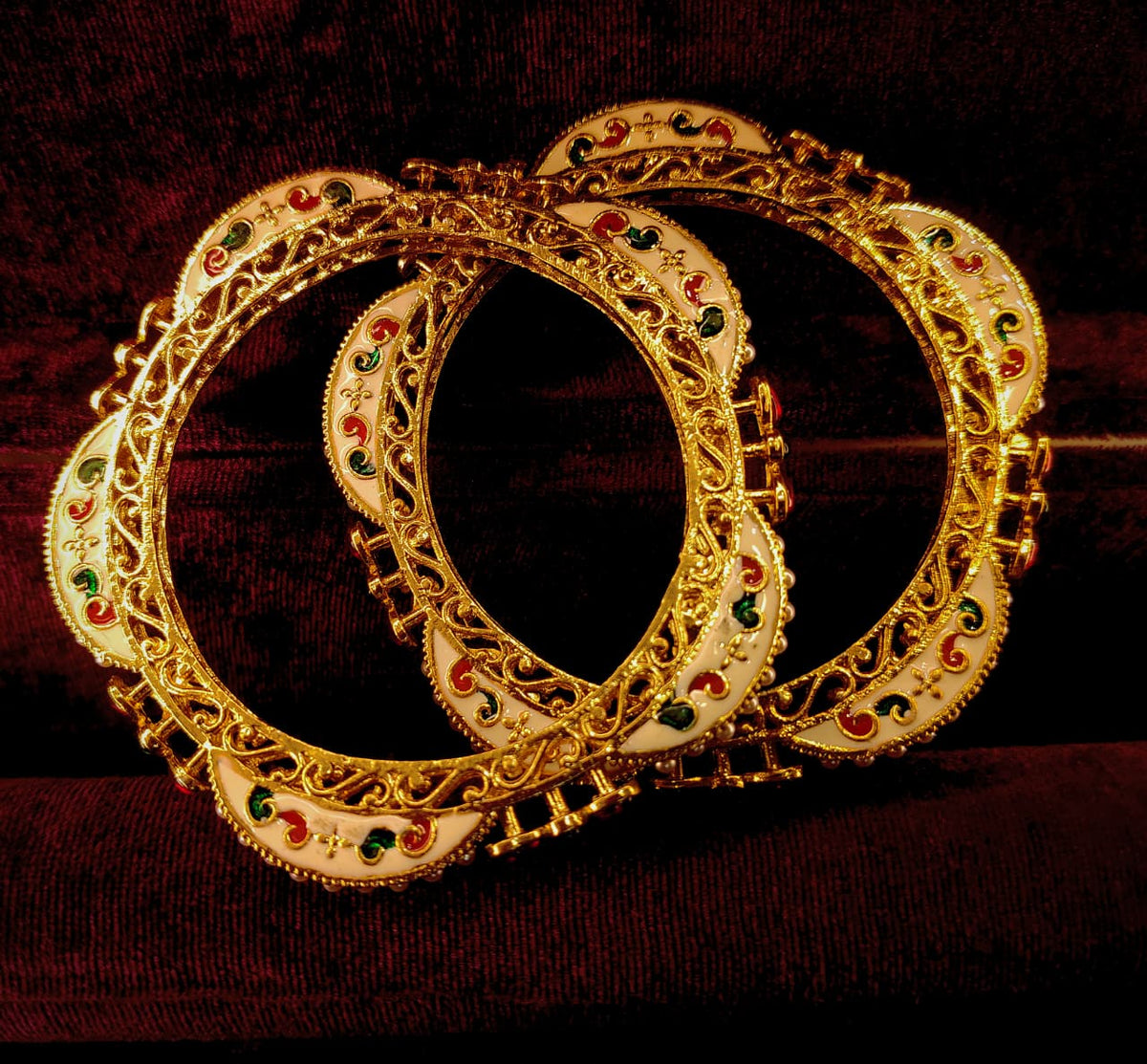 Traditional Rajwadi Kundan Meenakari Bangles Set